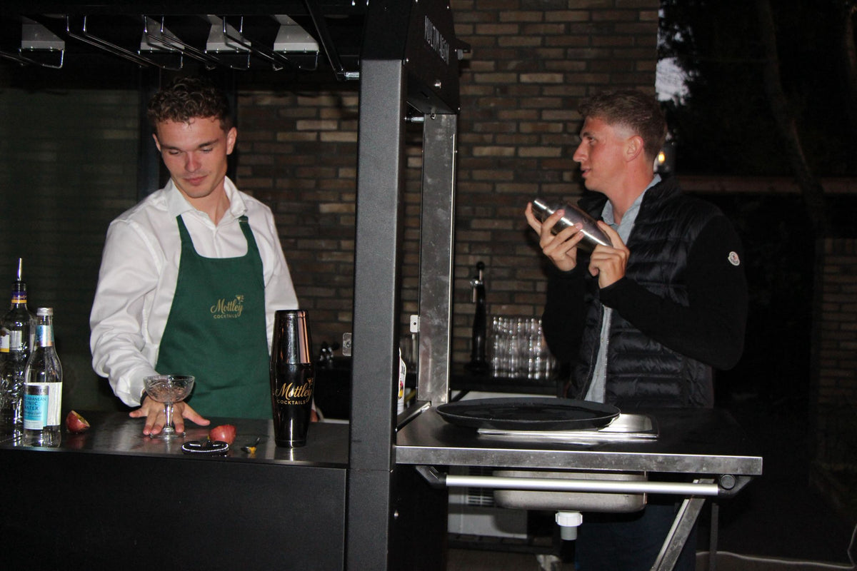 De Mottley-experience live meemaken?